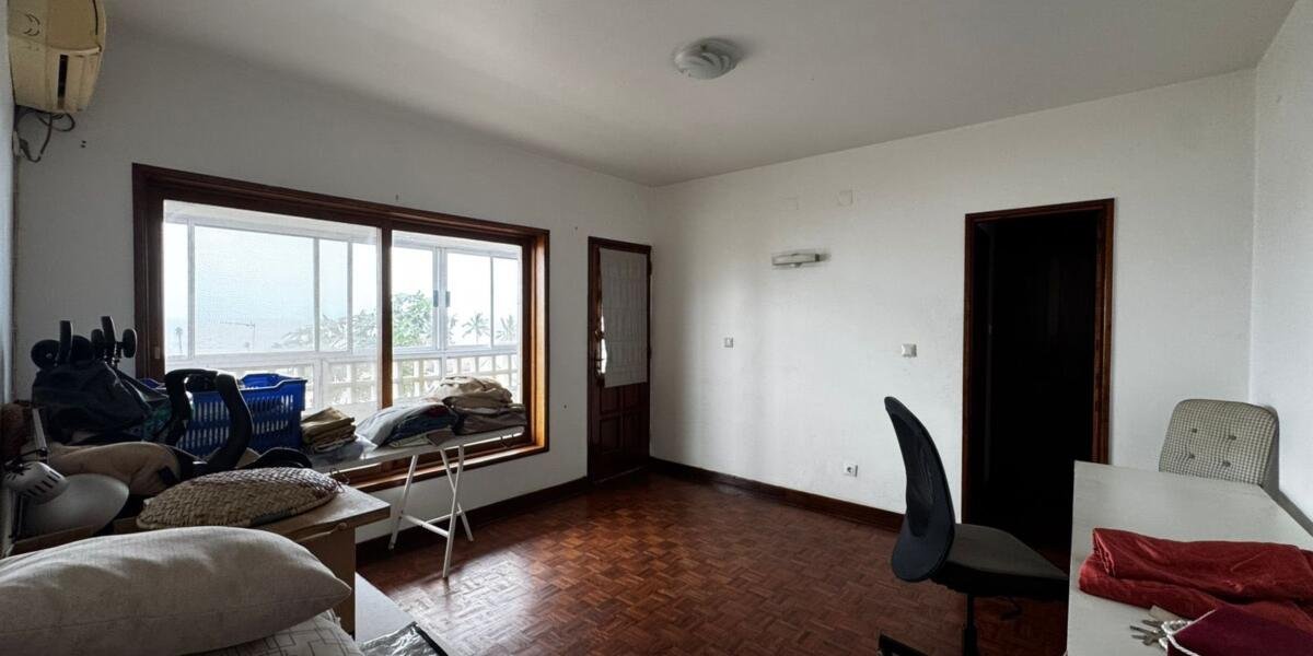 VENDE-SE TRIPLEX PRONTA HABITAR