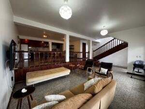 VENDE-SE TRIPLEX PRONTA HABITAR