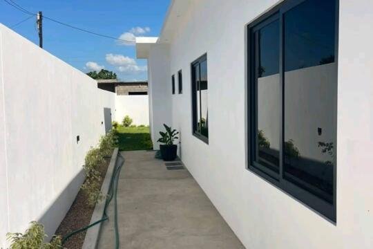 Vende-se luxuosa casa Tipo3